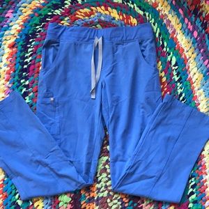 FIGS multipocket scrub pants